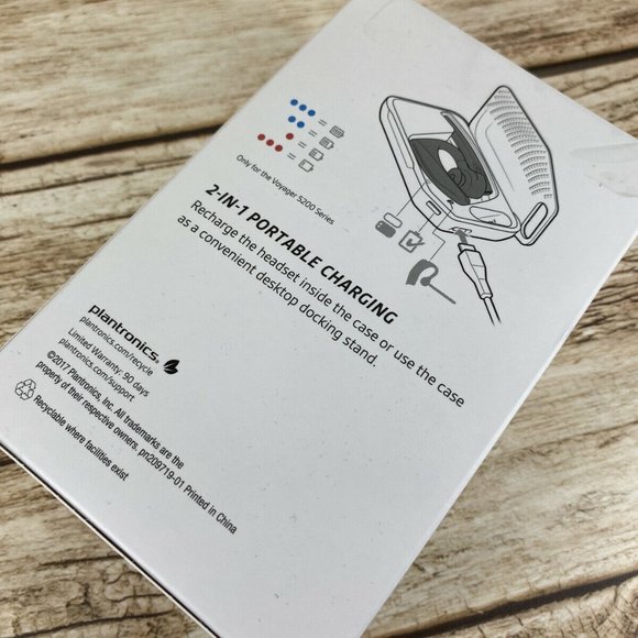 NEW Brand Plantronics Voyager 5200 Bluetooth Headset Charge Case W/OUT H… - Picture 5 of 10